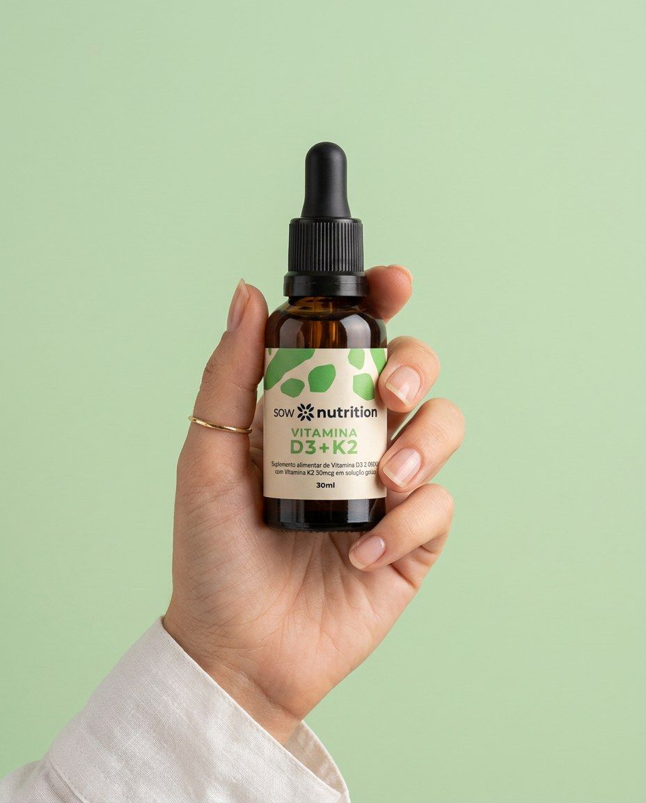 Vitamina D3 + K2 na mão